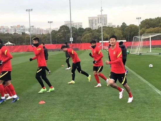 亚洲欧美v国产一区二区